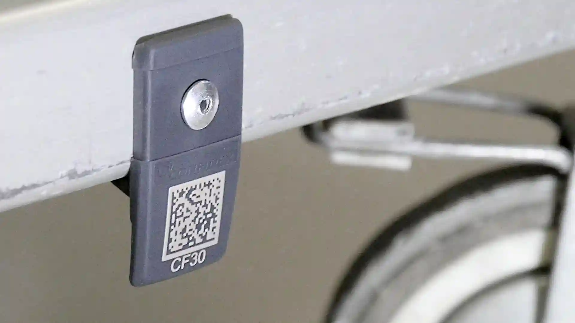 ironside-flag Confidex Ironside Flag RFID Tag